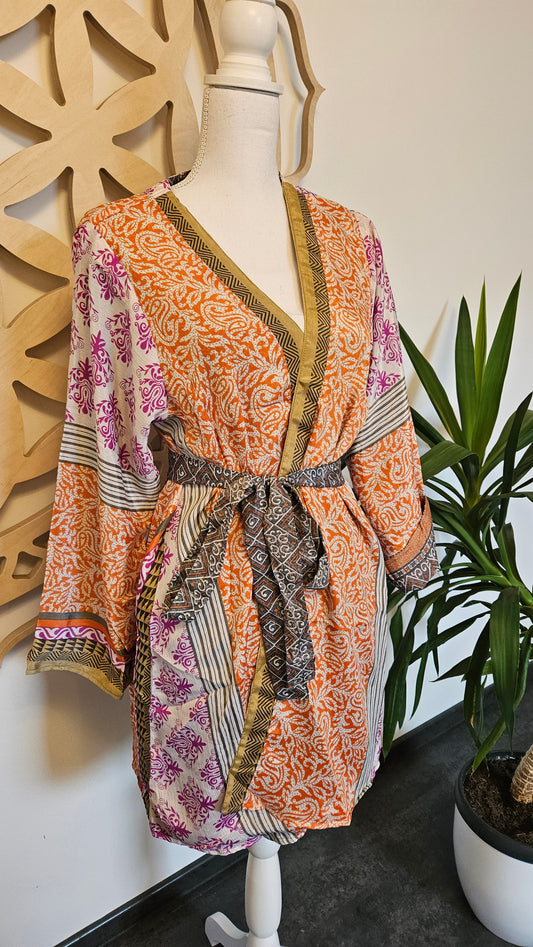Lakshmi Reversible Kimono Upcycled Sari ORANŽNO/SIVO