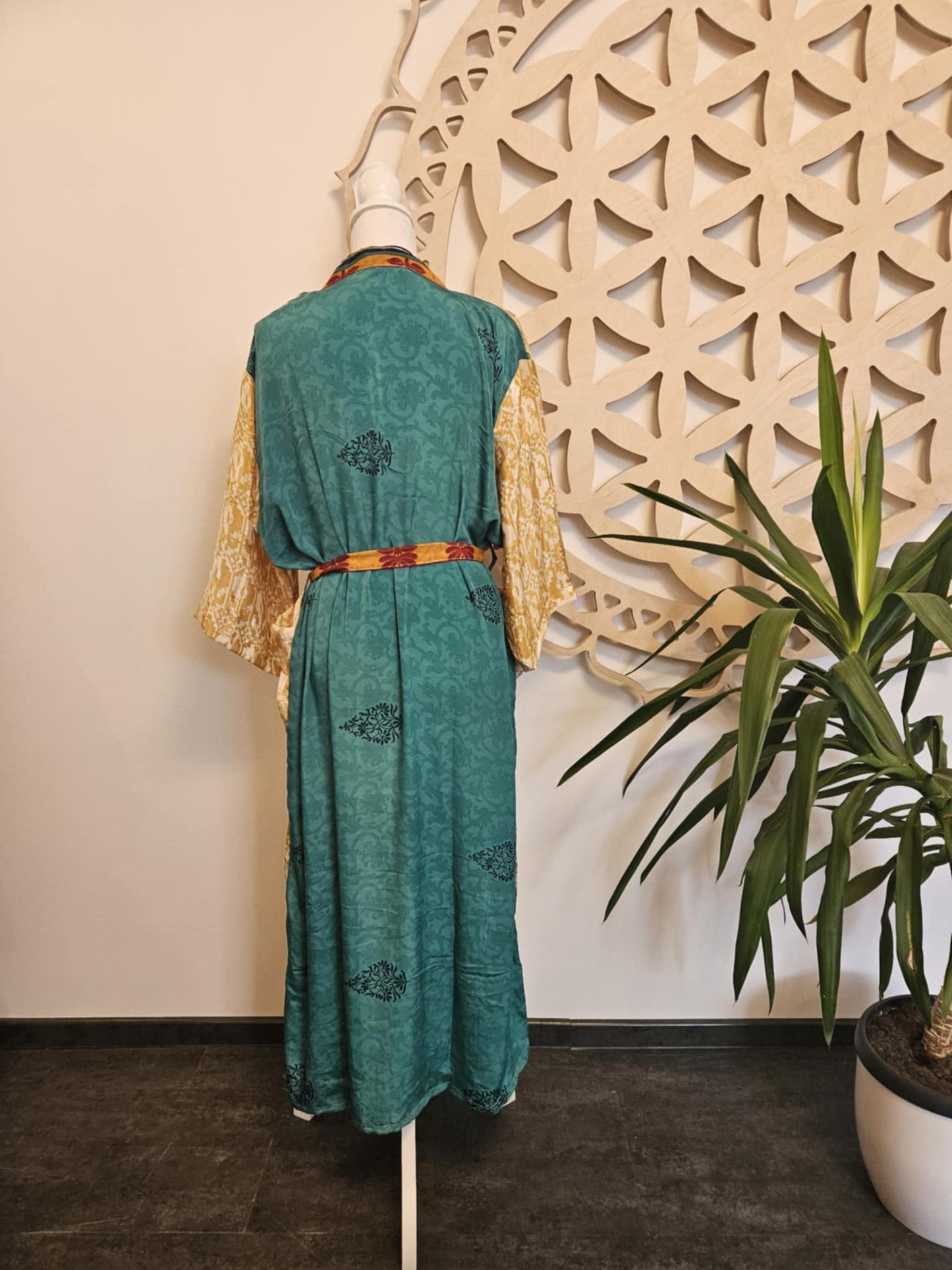 Svileni kimono boginje Venere - recikliran sari - 3